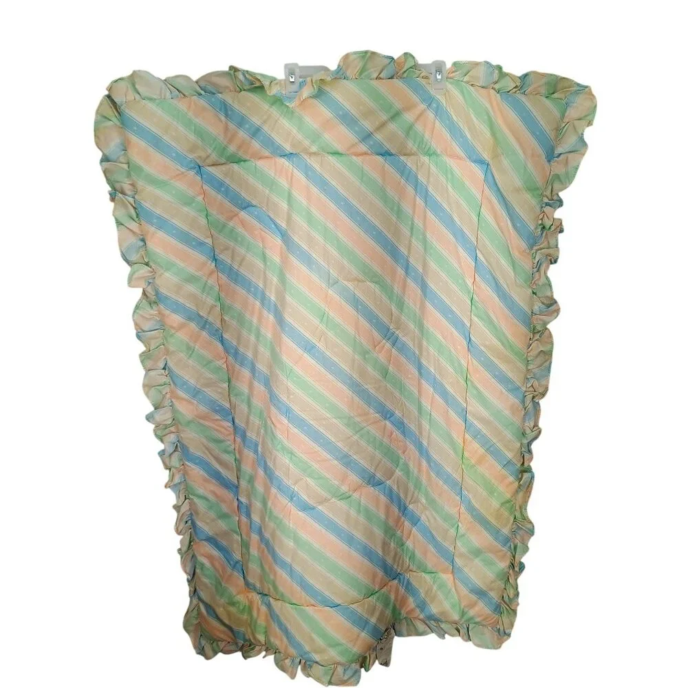 Peter Rabbit Baby Quilt With Ruffled Edges & Embroidered Design Blanket, Beatrix - Picture 2 of 8